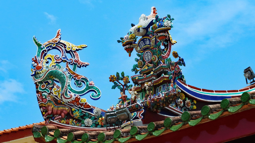 Roof of Khoo Konsi clanhouse Penang