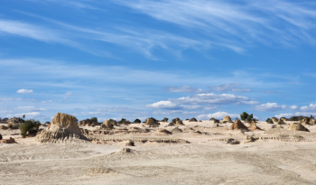 picture showing Mungo National Parks Wallsof China Lunette