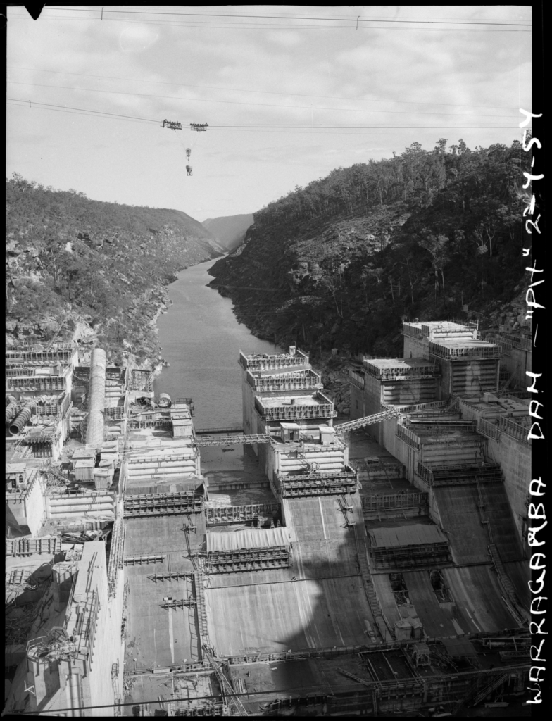 Warragamba Dam construction